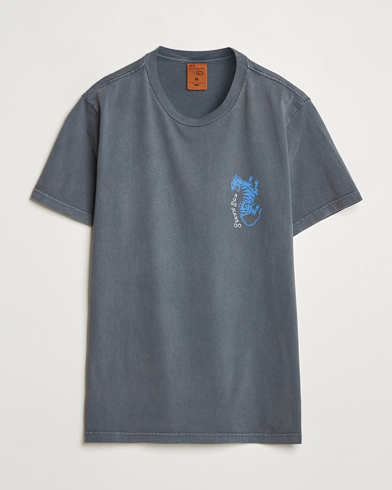 Heren | Afdelingen | Nudie Jeans | Roy Wrong Place T-Shirt Antracite