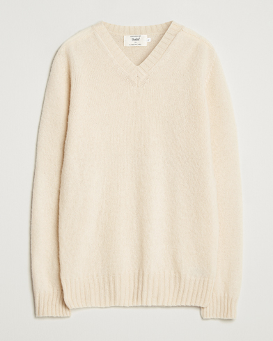 Harley Of Scotland for Care of Carl Harley Of Scotland Brushed Supersoft Lambswool V-Neck Vanilla – Wit