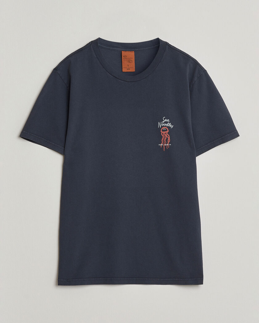 Nudie Jeans Roy Printed T-Shirt Dark Blue – Bleu