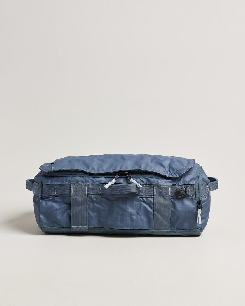 The North Face Base Camp Voyager Duffel 32 Granite Grey – Grijs
