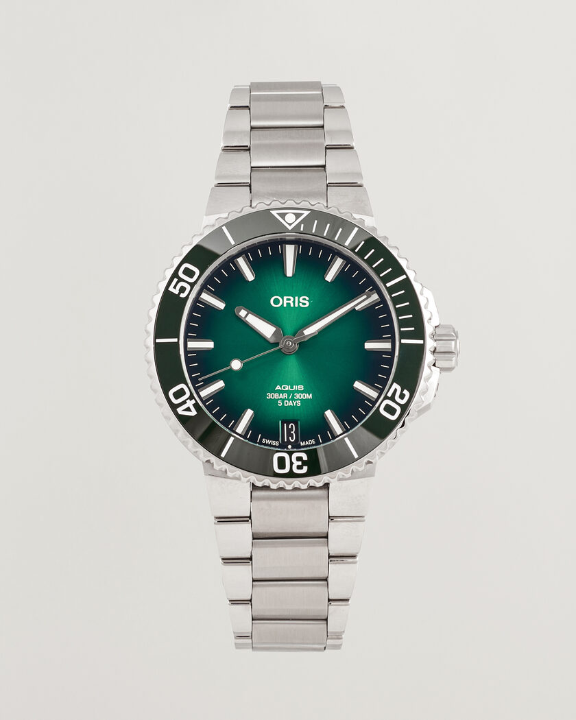 Oris Pre-Owned Aquis Date 