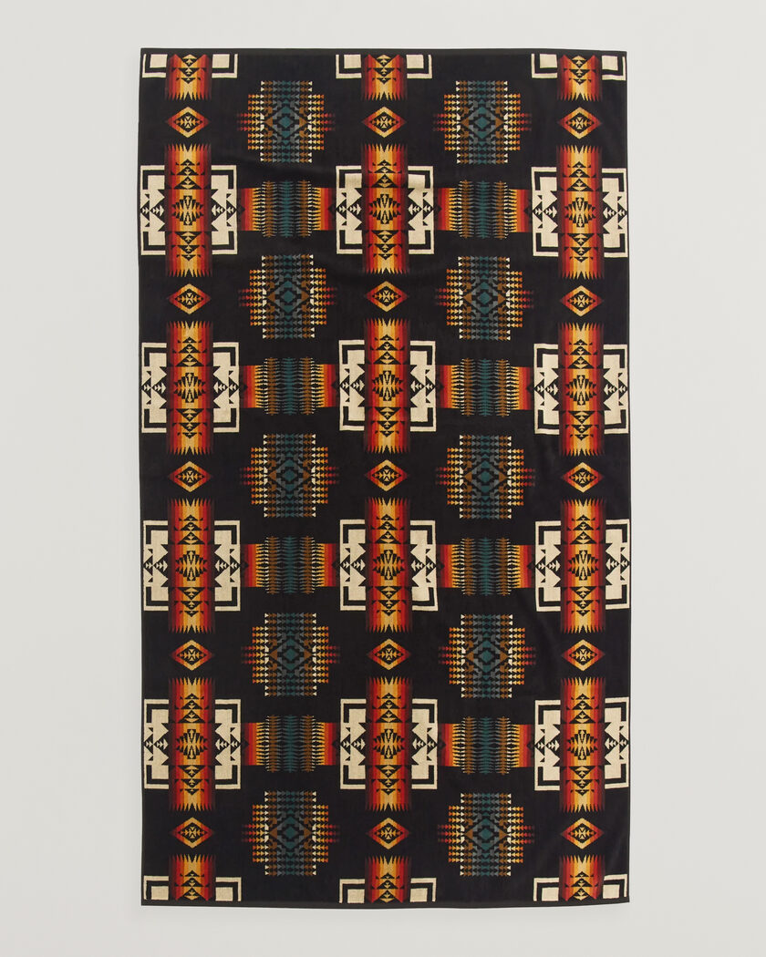 Pendleton Oversized Jacquard Spa Towel Black – Zwart