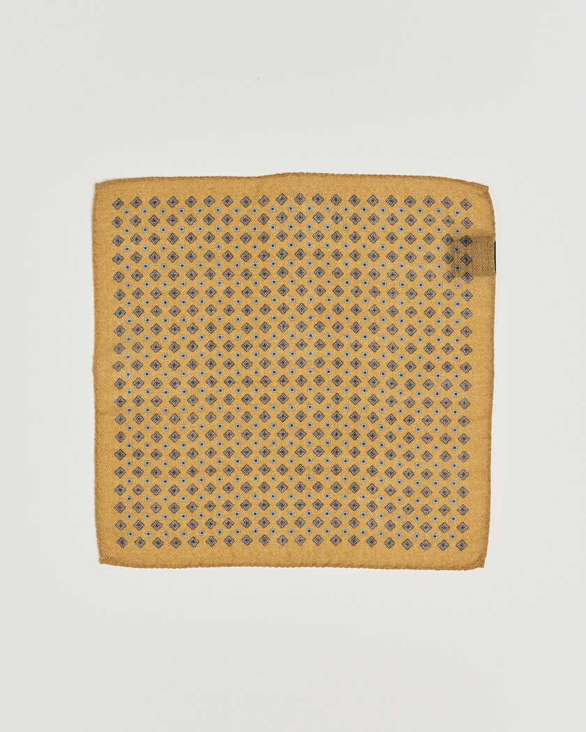 Amanda Christensen Wool Flower Pocket Square Yellow – Jaune