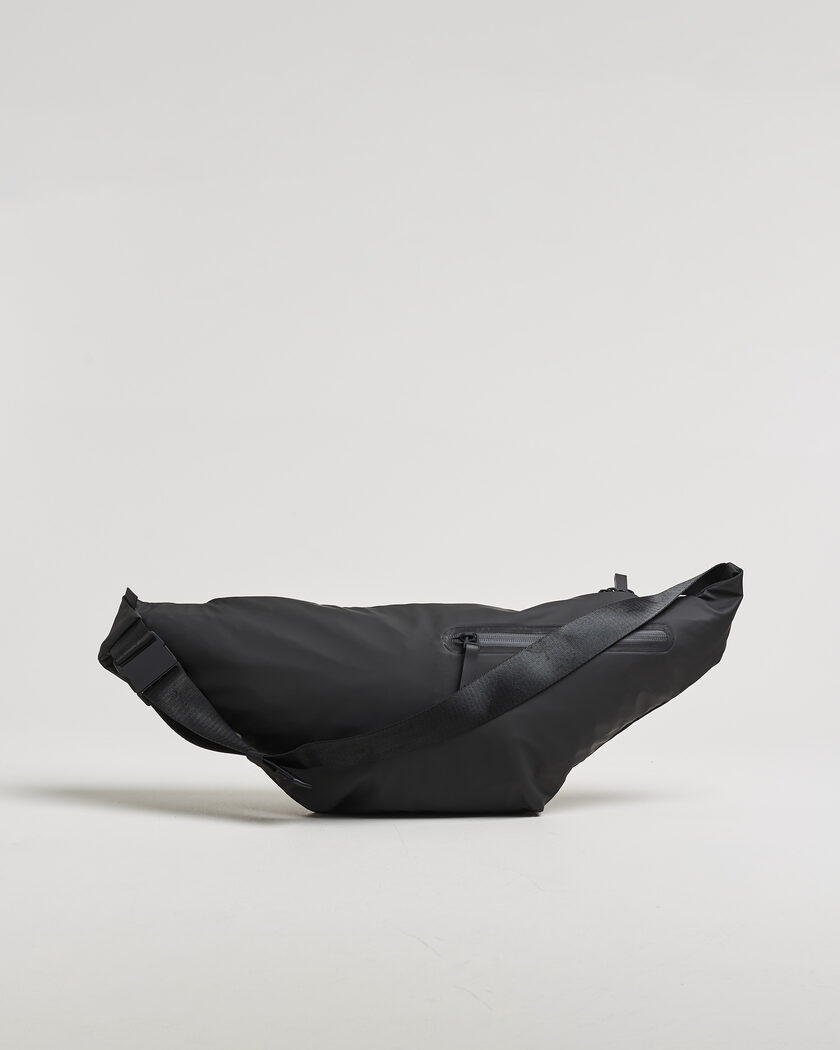 RAINS Dash Bum Bag Black – Zwart