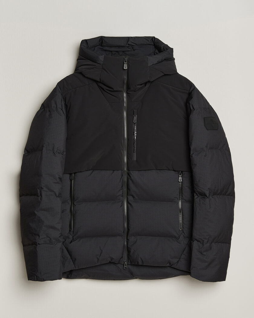 Sail Racing Polar Down Hooded Jacket Carbon – Zwart