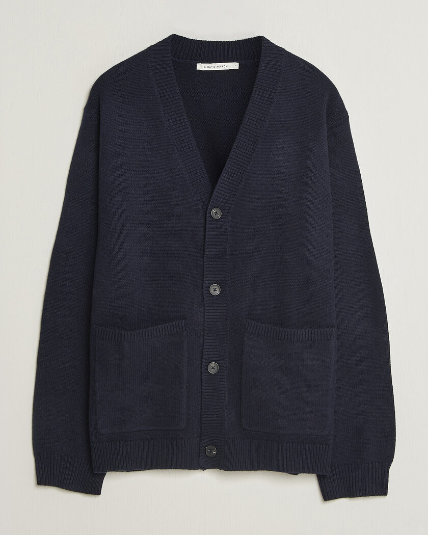 A Day's March Jarrow Lambswool Cardigan Navy – Bleu