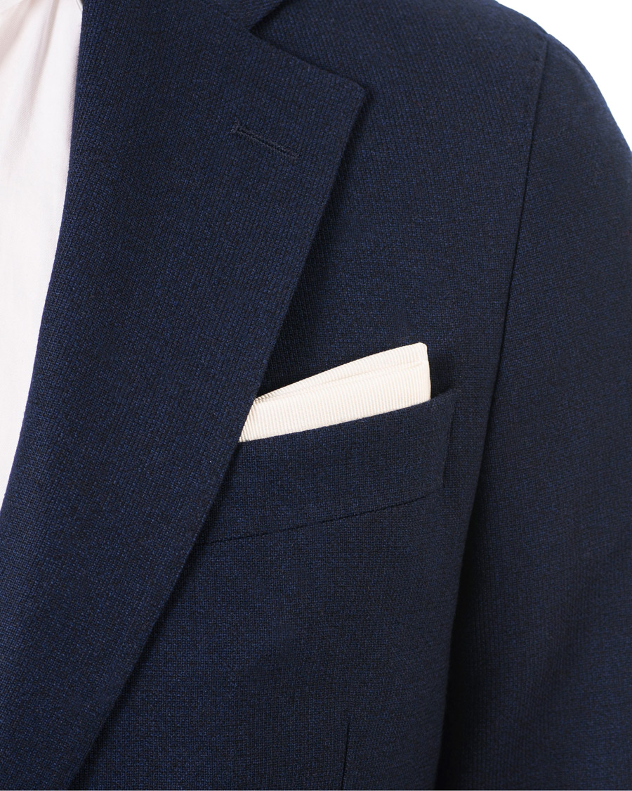 Homme | Hanks Silk White | Amanda Christensen | Hanks Silk White