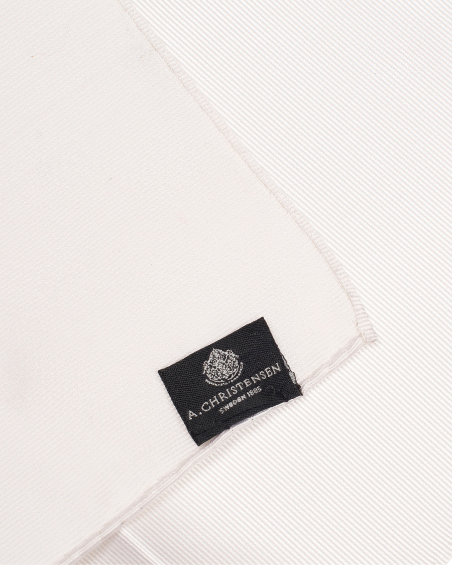 Homme | Hanks Silk White | Amanda Christensen | Hanks Silk White