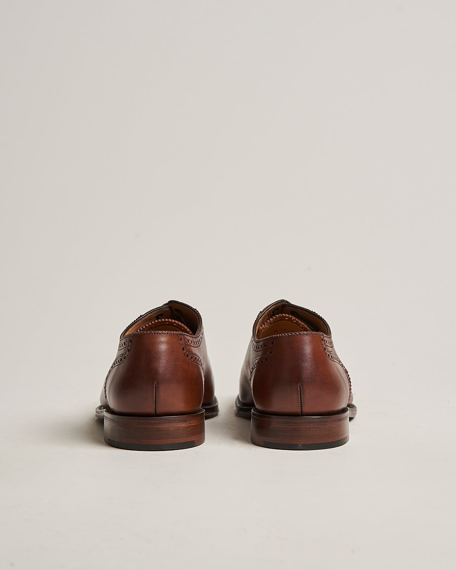 Homme | Loake 1880 Strand Brogue Mahogany Burnished Calf | Loake 1880 | Strand Brogue Mahogany Burnished Calf