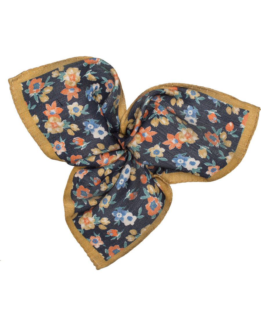 Homme | Oscar Jacobson Printed Flower Linen/Silk Pocket Square Blue | Oscar Jacobson | Printed Flower Linen/Silk Pocket Square Blue