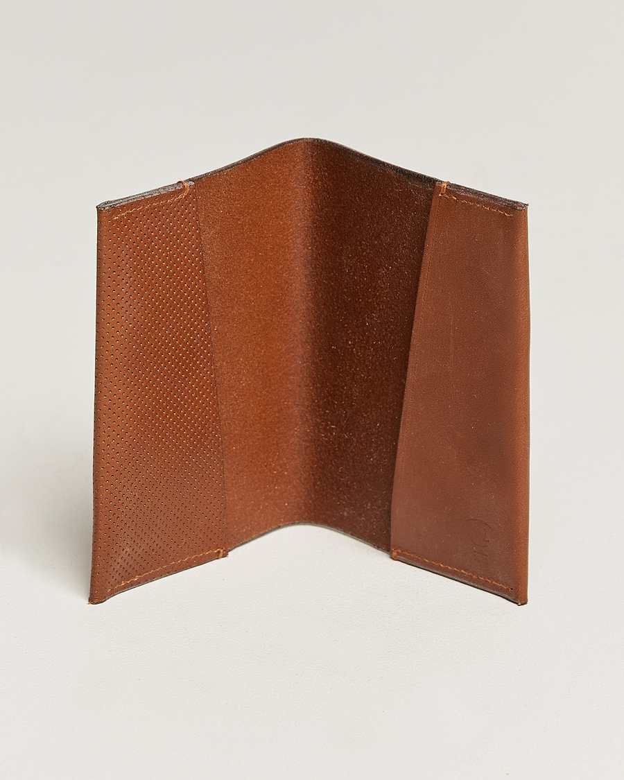 Heren | Portemonnees | Tärnsjö Garveri | TG1873 Passport Cover Cognac