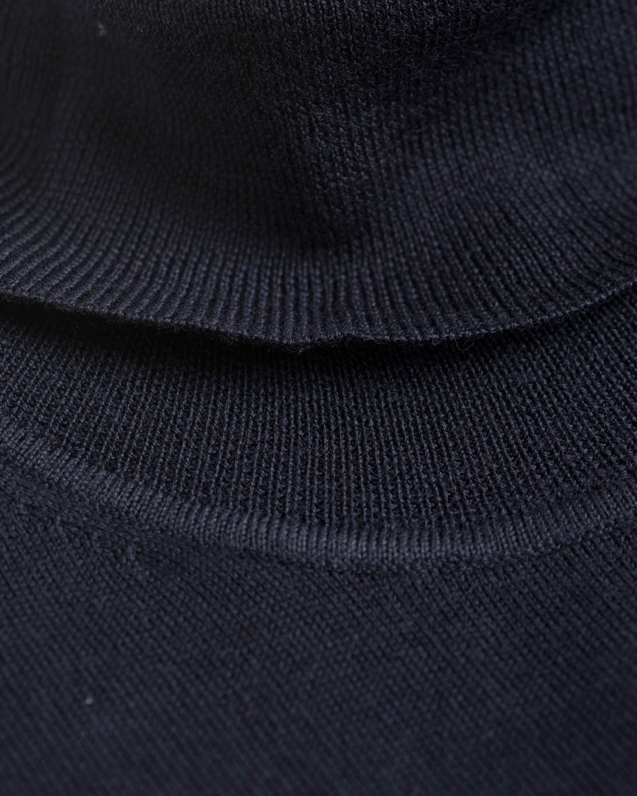 Heren | Truien | Filippa K | Fine Merino Rollerneck Navy