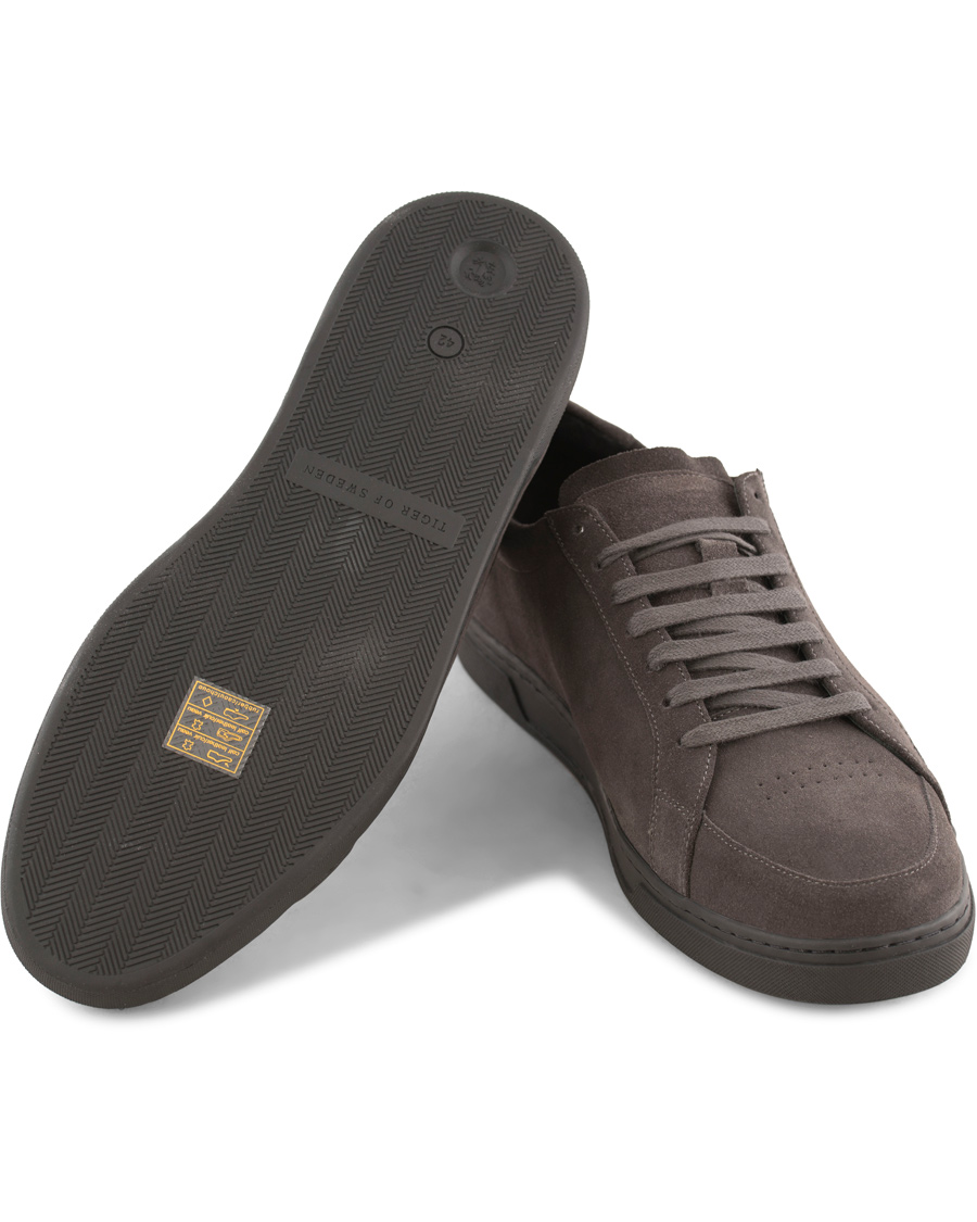Homme | Tiger of Sweden Arne Suede Sneakers Charcoal | Tiger of Sweden | Arne Suede Sneakers Charcoal