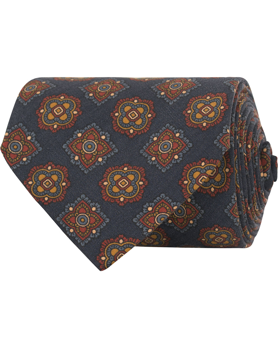 Homme | Drake's Silk Medallion Self Tip 8 cm Tie Blue | Drake's | Silk Medallion Self Tip 8 cm Tie Blue