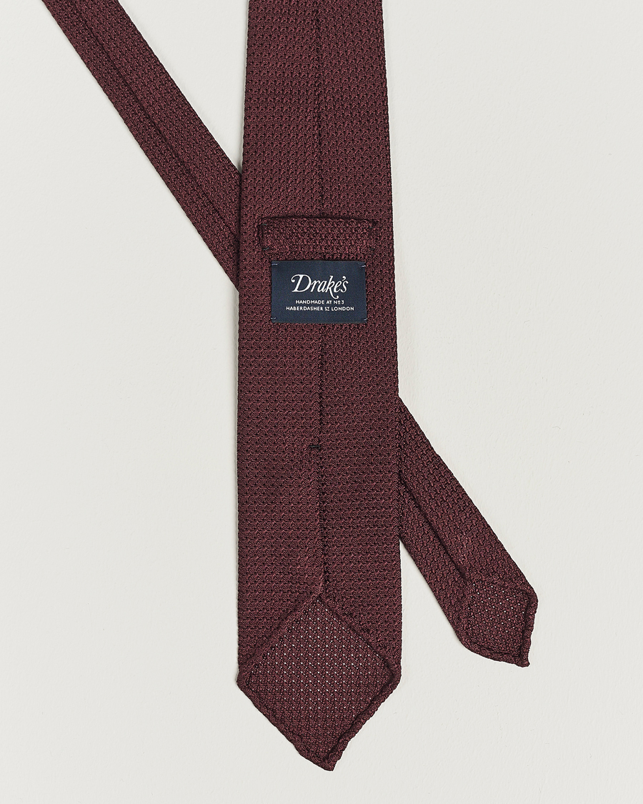 Homme | Drake's Silk Grenadine Handrolled 8 cm Tie Wine Red | Drake's | Silk Grenadine Handrolled 8 cm Tie Wine Red