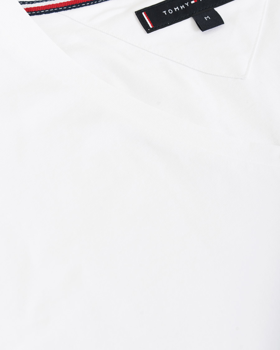 Homme | T-shirts | Tommy Hilfiger | Slim Fit Stretch V-Neck Tee Bright White