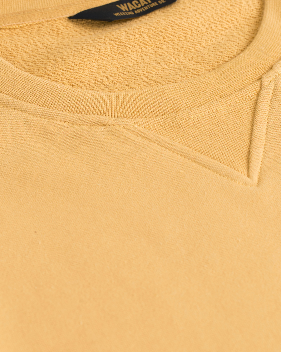 Heren | Truien | WACAY | Badge Sweatshirts Faded Yellow