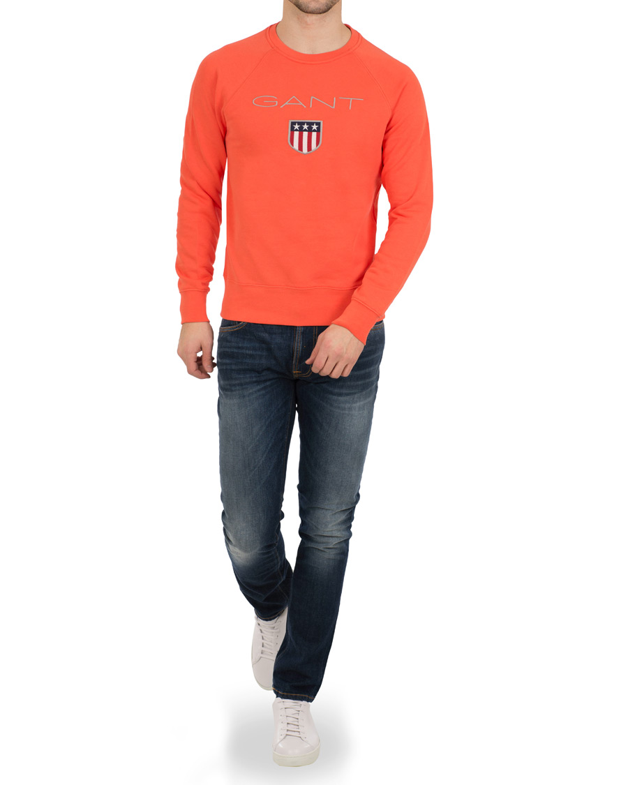 Heren | Truien | GANT | Shield Crew Neck Sweatshirt Strong Coral