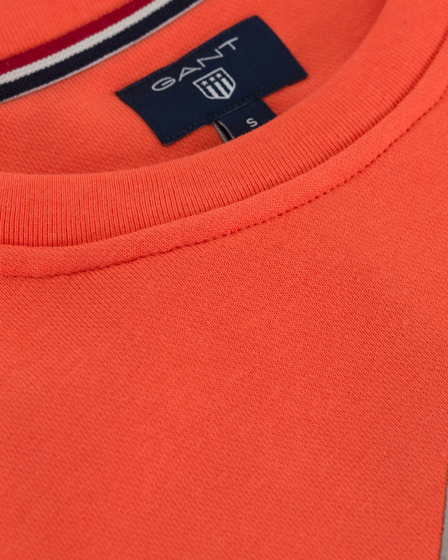 Heren | Truien | GANT | Shield Crew Neck Sweatshirt Strong Coral