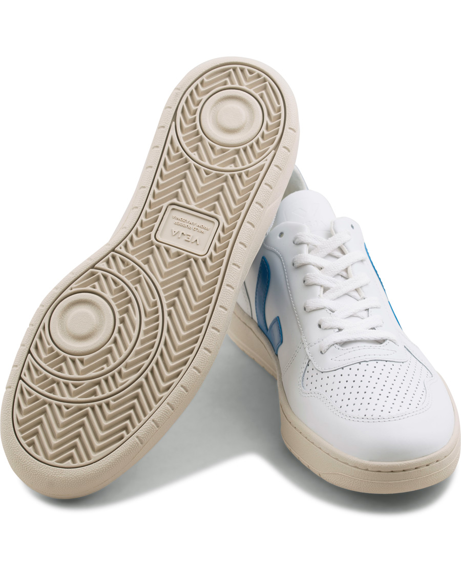 Homme | Veja V-10 Leather Sneaker Extra White/Swedish Blue | Veja | V-10 Leather Sneaker Extra White/Swedish Blue