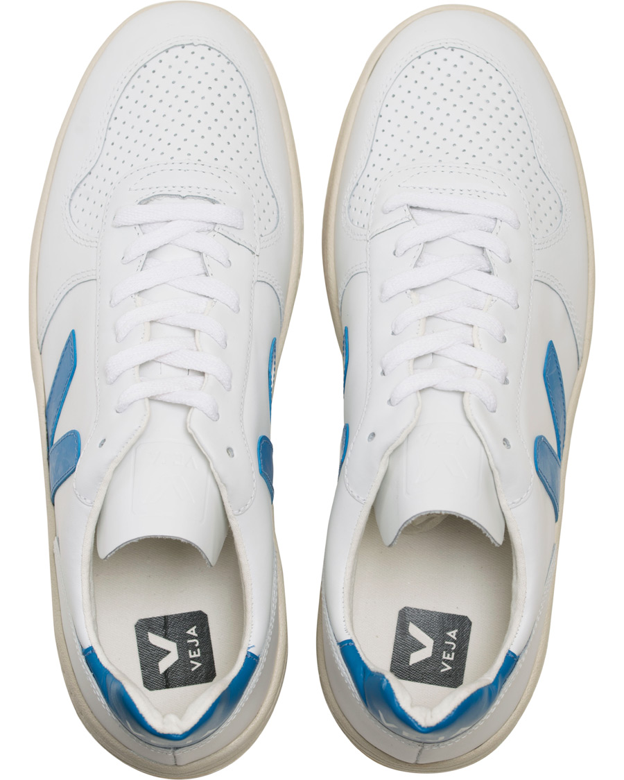 Homme | Veja V-10 Leather Sneaker Extra White/Swedish Blue | Veja | V-10 Leather Sneaker Extra White/Swedish Blue