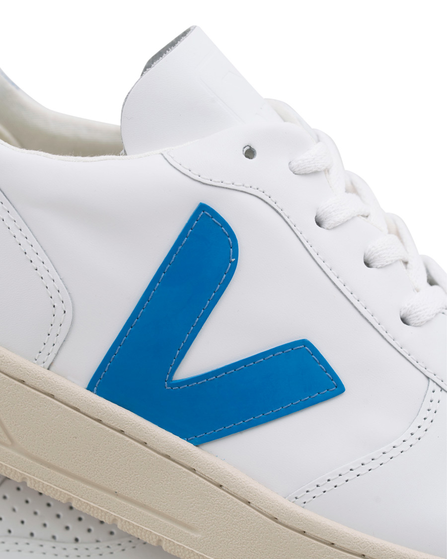 Homme | Veja V-10 Leather Sneaker Extra White/Swedish Blue | Veja | V-10 Leather Sneaker Extra White/Swedish Blue
