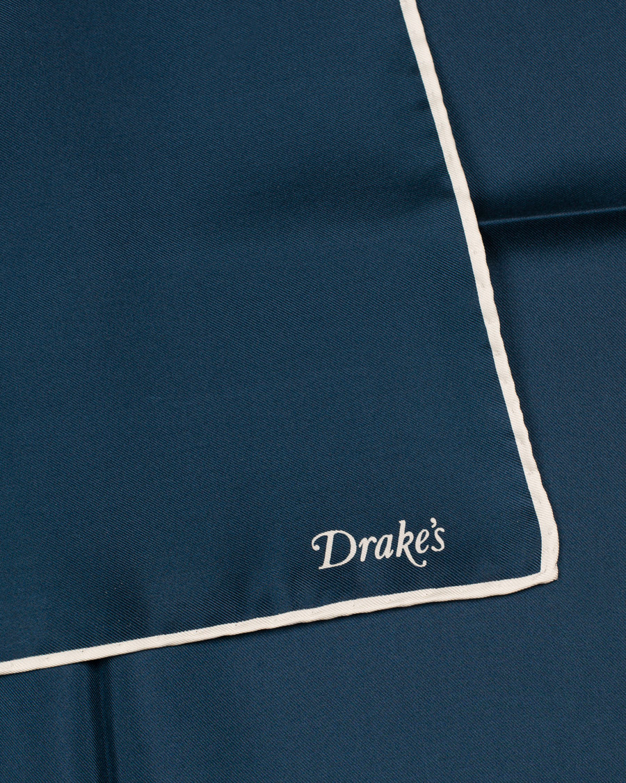 Homme | Drake's Silk Twill Pocket Square Navy | Drake's | Silk Twill Pocket Square Navy
