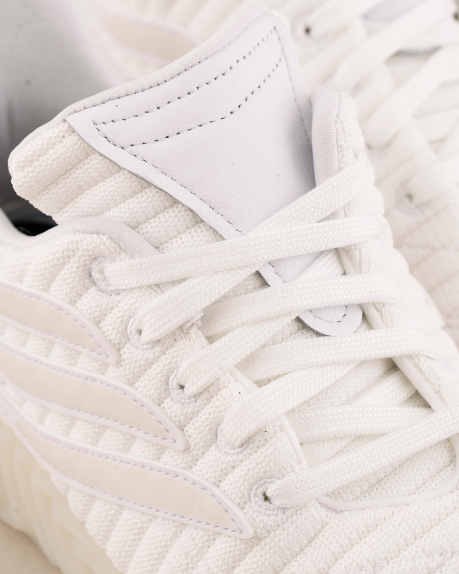 Homme | adidas Originals Sobakov Running Sneaker White | adidas Originals | Sobakov Running Sneaker White