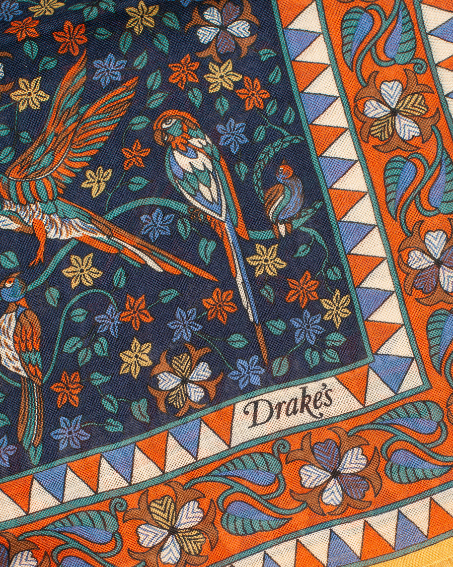 Homme | Drake's Wool/Silk Birds and Flowers Printed Scarf Navy | Drake's | Wool/Silk Birds and Flowers Printed Scarf Navy
