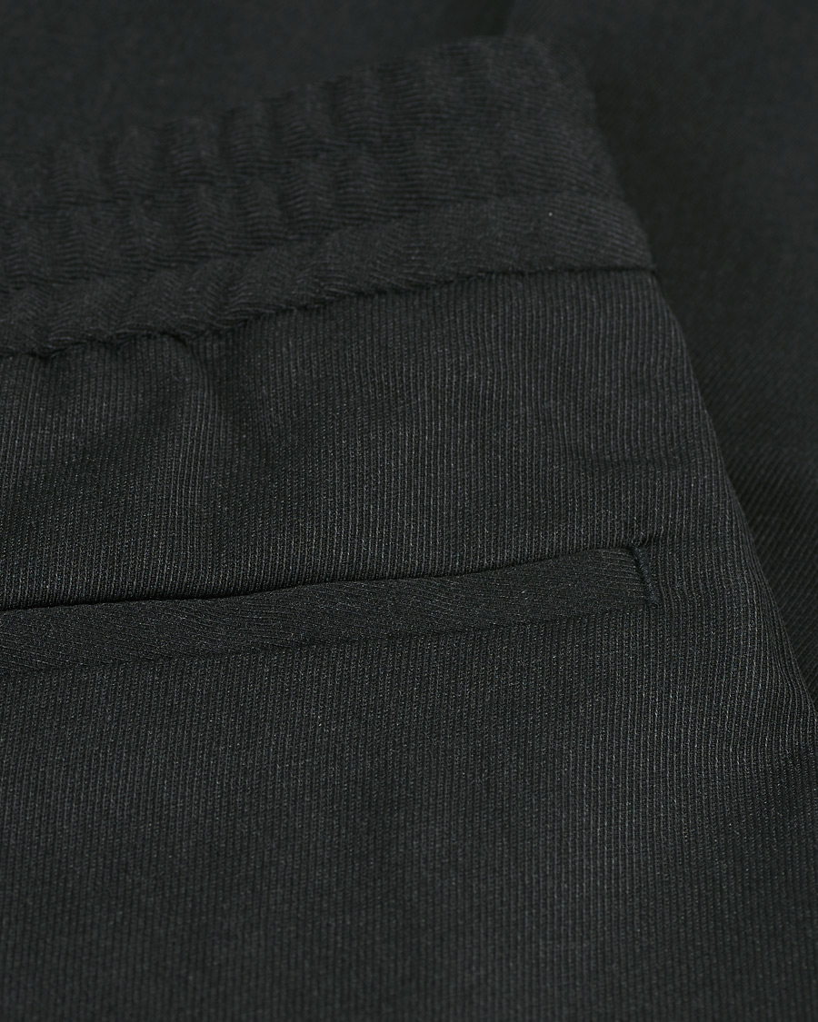 Homme | Pantalons | Filippa K | Terry Gabardine Cropped Turn Up Trousers Antracite