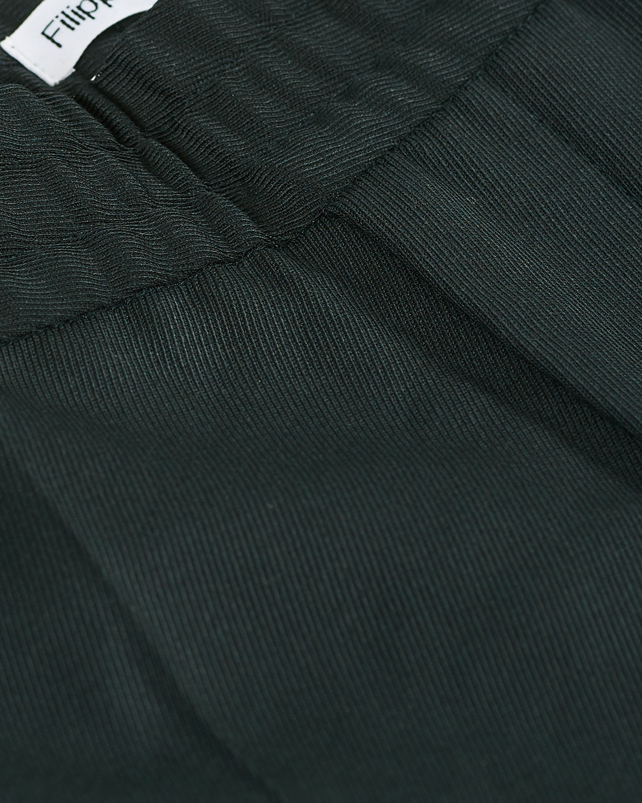 Homme | Pantalons | Filippa K | Terry Gabardine Cropped Turn Up Trousers Dark Spruce