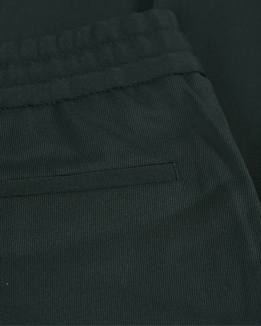 Homme | Pantalons | Filippa K | Terry Gabardine Cropped Turn Up Trousers Dark Spruce