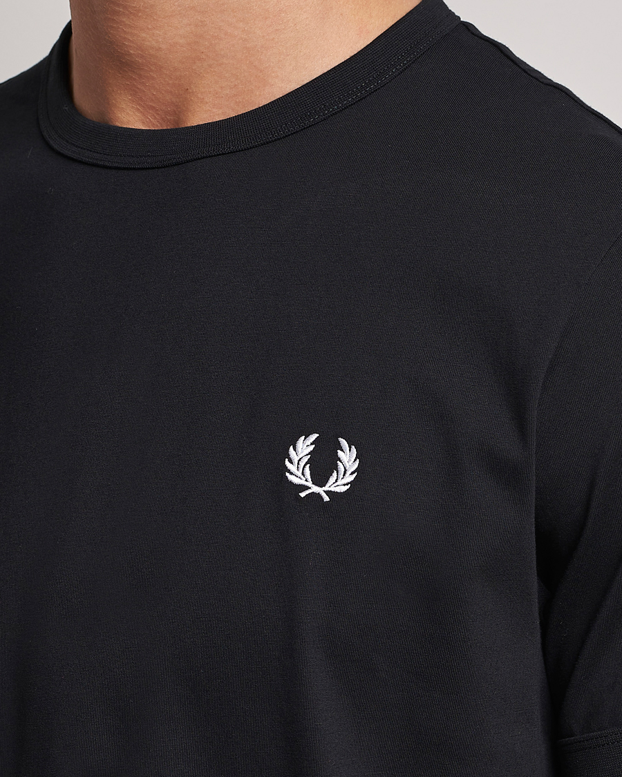 Heren | T-shirts | Fred Perry | Ringer Crew Neck Tee Black