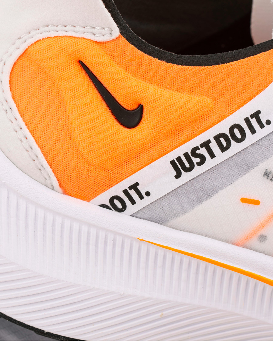 Homme | Nike EXP-14 Just Do It Running Sneaker White | Nike | EXP-14 Just Do It Running Sneaker White