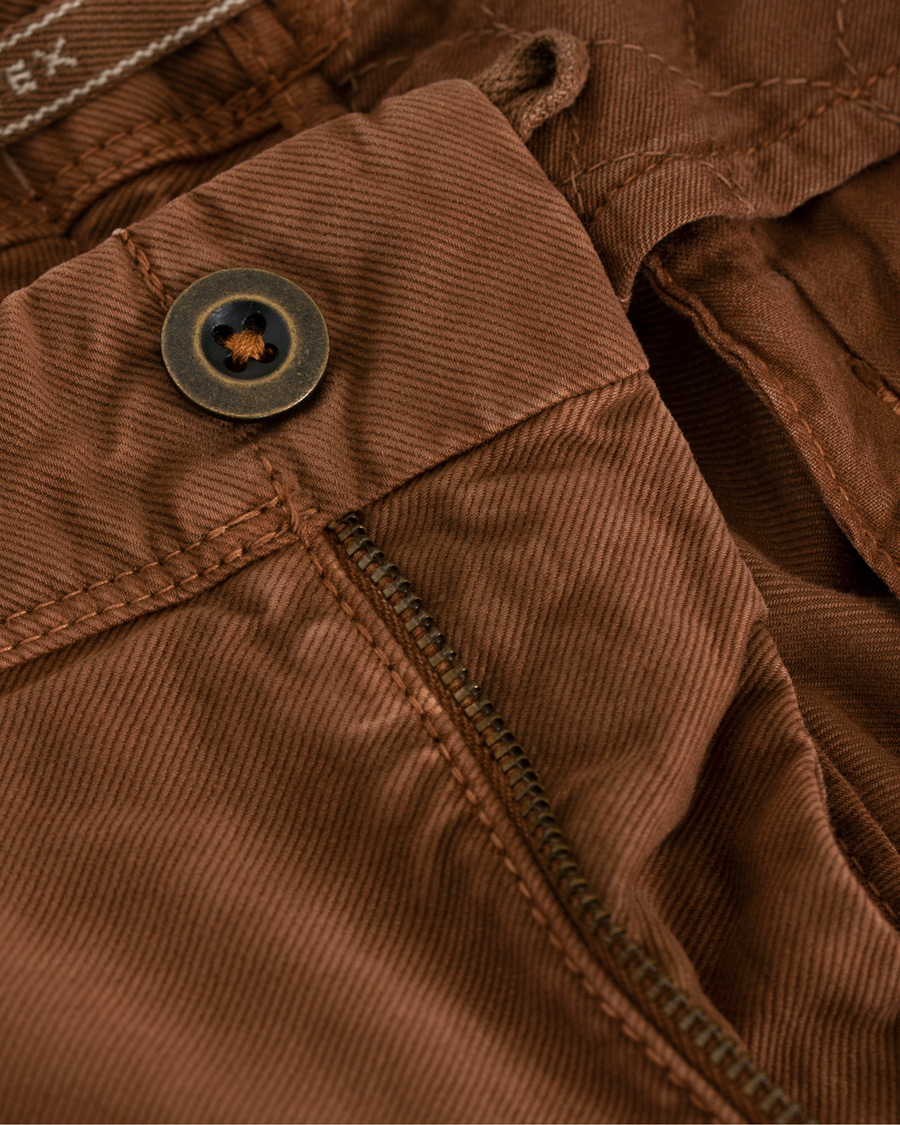 Homme | Pantalons | Incotex | Slim Fit Garment Dyed Washed Slacks Terracotta