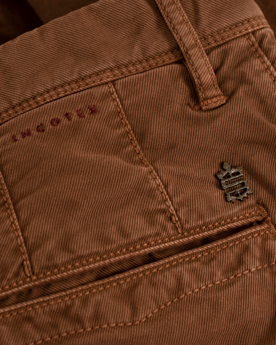 Homme | Pantalons | Incotex | Slim Fit Garment Dyed Washed Slacks Terracotta
