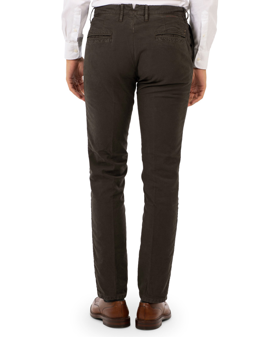 Homme | Pantalons | Incotex | Slim Fit Garment Dyed Washed Slacks Dark Brown