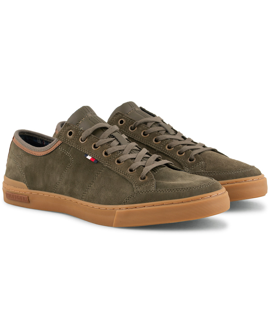 Homme | Tommy Hilfiger Harrington Sneaker Olive Suede | Tommy Hilfiger | Harrington Sneaker Olive Suede