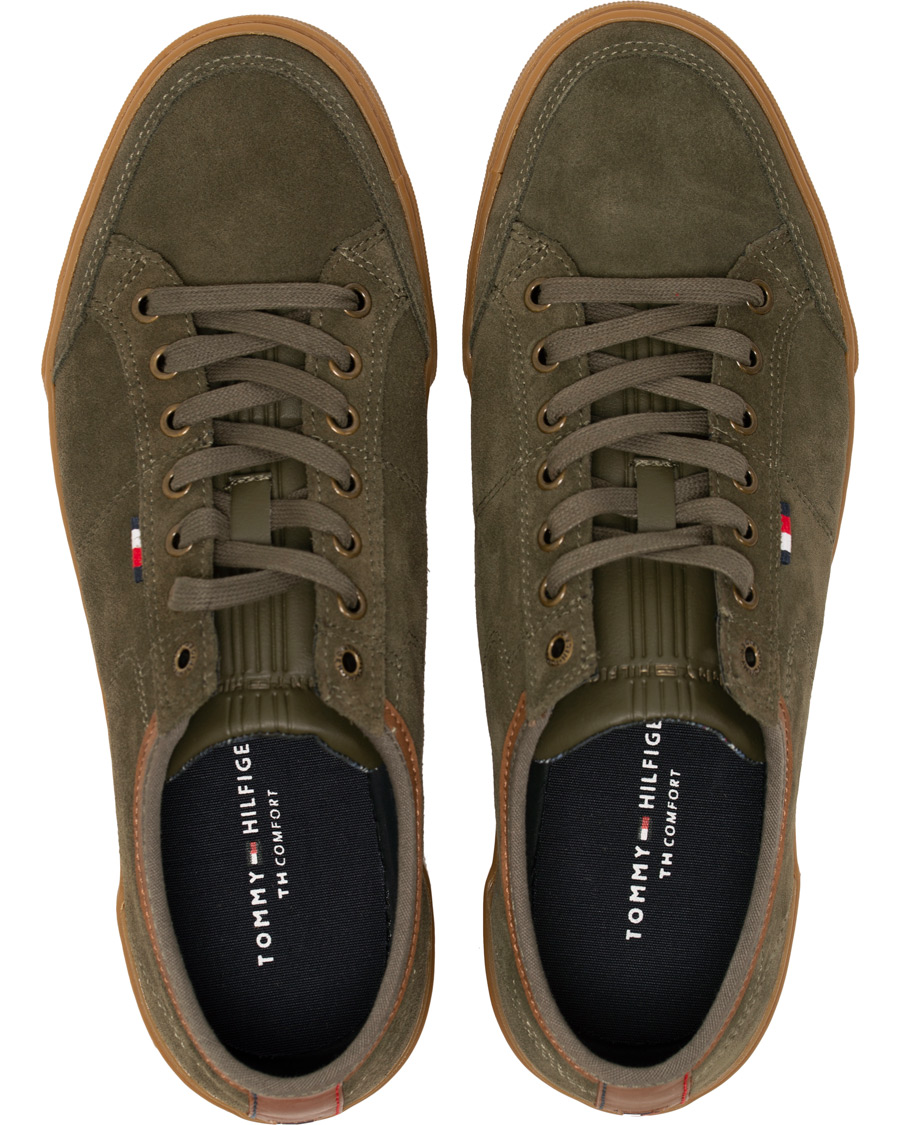 Homme | Tommy Hilfiger Harrington Sneaker Olive Suede | Tommy Hilfiger | Harrington Sneaker Olive Suede
