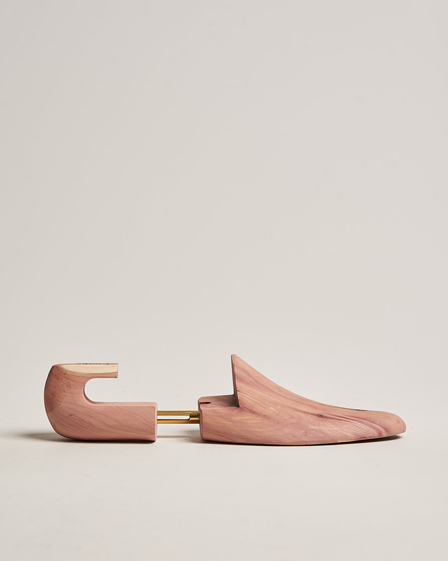 Heren | Schoenverzorging | Loake Shoemakers | Loake 1880 Cedar Wood Shoe Tree