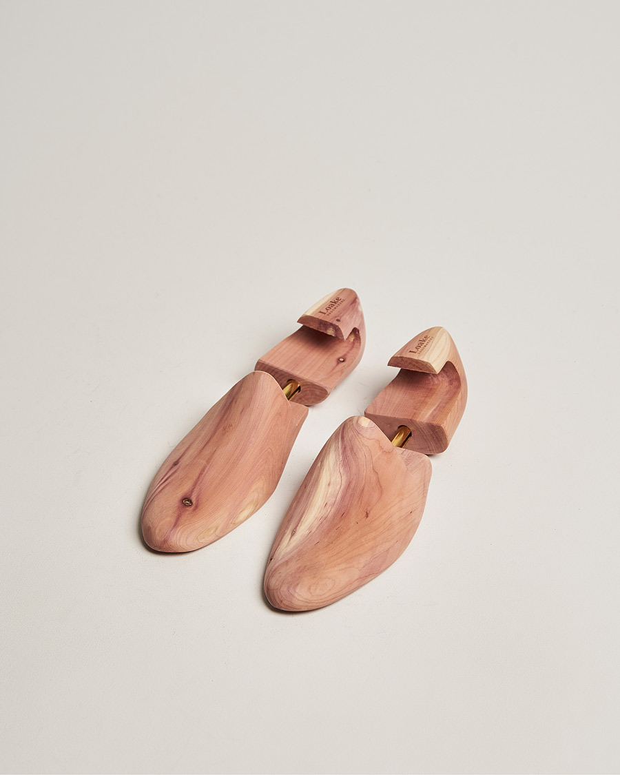 Heren | Schoenverzorging | Loake Shoemakers | Loake 1880 Cedar Wood Shoe Tree