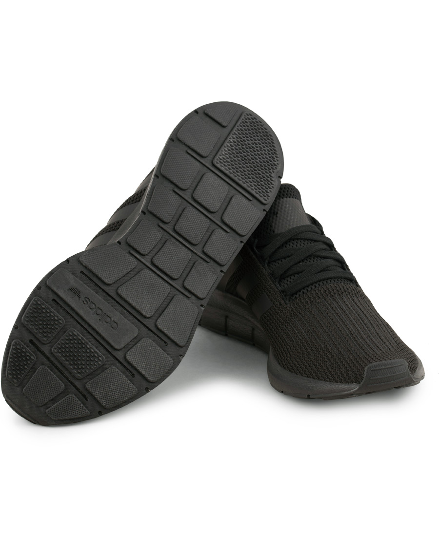 Homme | adidas Originals Swift Run Sneaker Core Black | adidas Originals | Swift Run Sneaker Core Black