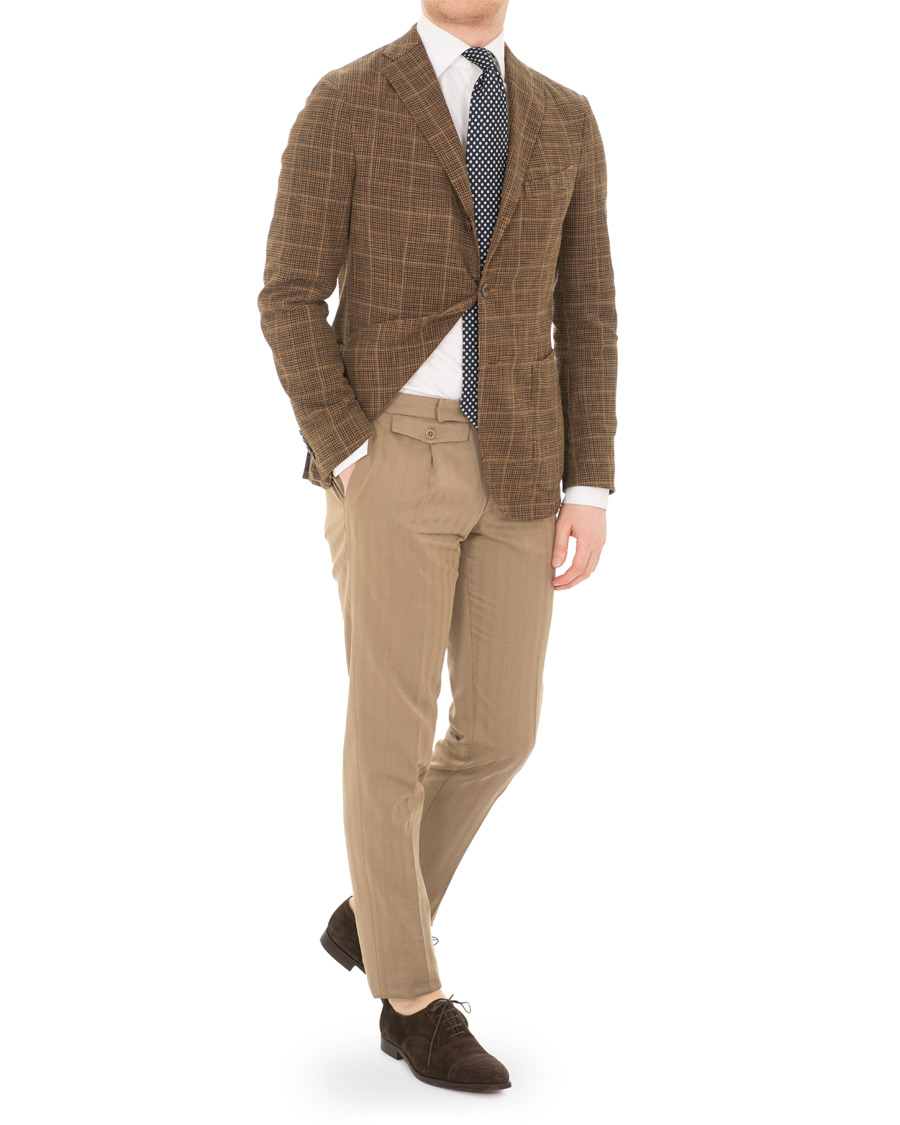 Homme | Pantalons | Incotex | Solaro High Waist Side Adjuster Pleated Chino Tobacco