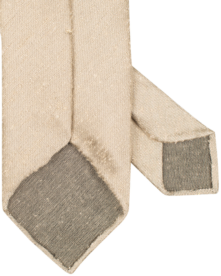 Homme | Drake's Hand Rolled Shantung Silk 8 cm Tie Beige | Drake's | Hand Rolled Shantung Silk 8 cm Tie Beige