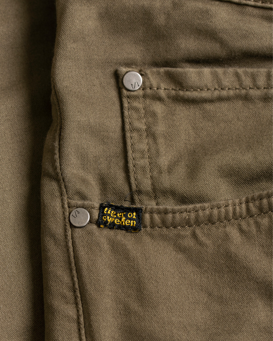 Heren | Broeken | Tiger of Sweden Jeans | Iggy 5-Pocket Trousers Dark Khaki