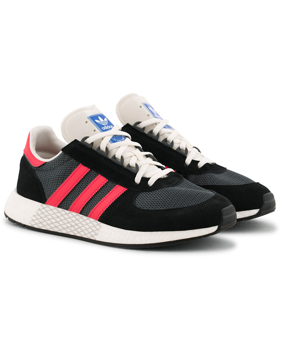 Heren | adidas Originals Marathon Tech Sneaker Core Black/Red | adidas Originals | Marathon Tech Sneaker Core Black/Red