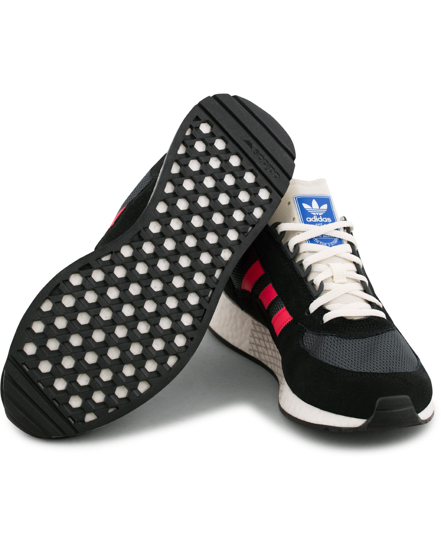Heren | adidas Originals Marathon Tech Sneaker Core Black/Red | adidas Originals | Marathon Tech Sneaker Core Black/Red