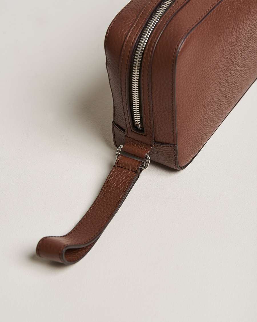 Heren | Tassen | Tiger of Sweden | Wes Grained Leather Toilet Bag Brown