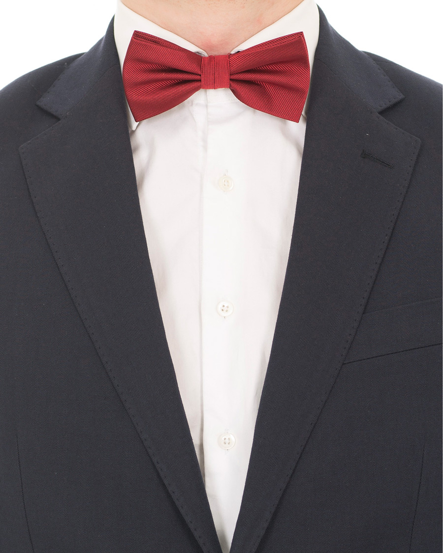 Homme | Amanda Christensen Pre Tie Silk Wine Red | Amanda Christensen | Pre Tie Silk Wine Red