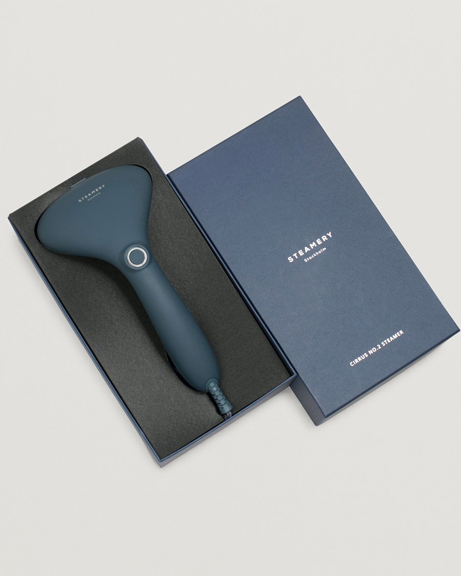 Homme | Steamery Cirrus No. 2 Travel Steamer Blue | Steamery | Cirrus No. 2 Travel Steamer Blue